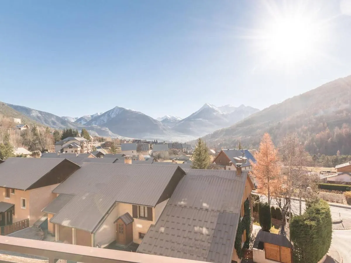 Apartment Grand Studio Calme 5 Pers, Parking, Balcon, Briancon - Fr-1-330C-88 France